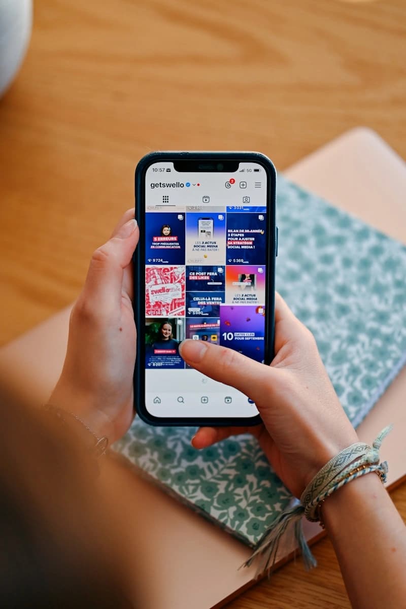 Réseaux sociaux sur smartphone